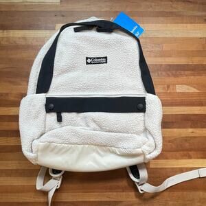 Columbia Women's Helvetia 14L Backpack, white